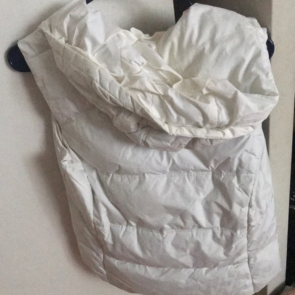 American express white vest jacket - Picture 2 of 3